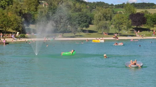 Campingplatz Les 3 Lacs du Soleil - Trept, Rhône-Alpes, Frankreich