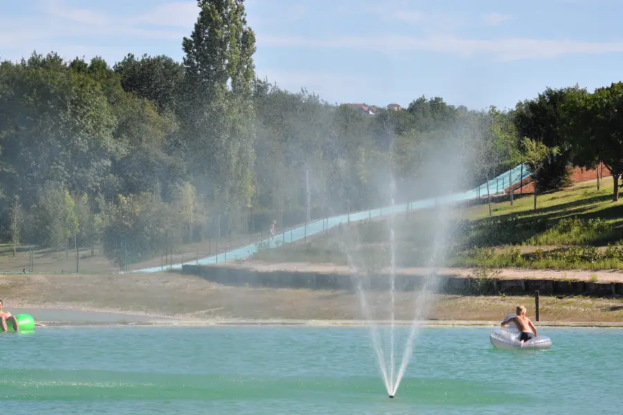 Campingplatz Les 3 Lacs du Soleil - Trept, Rhône-Alpes, Frankreich